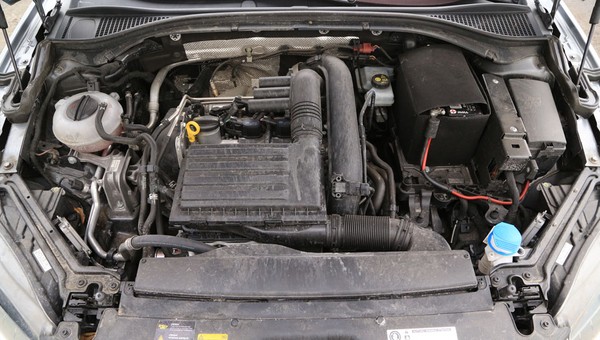 Skoda Superb 1.4 TSI ACT Style - klasa średnia małolitrażowa