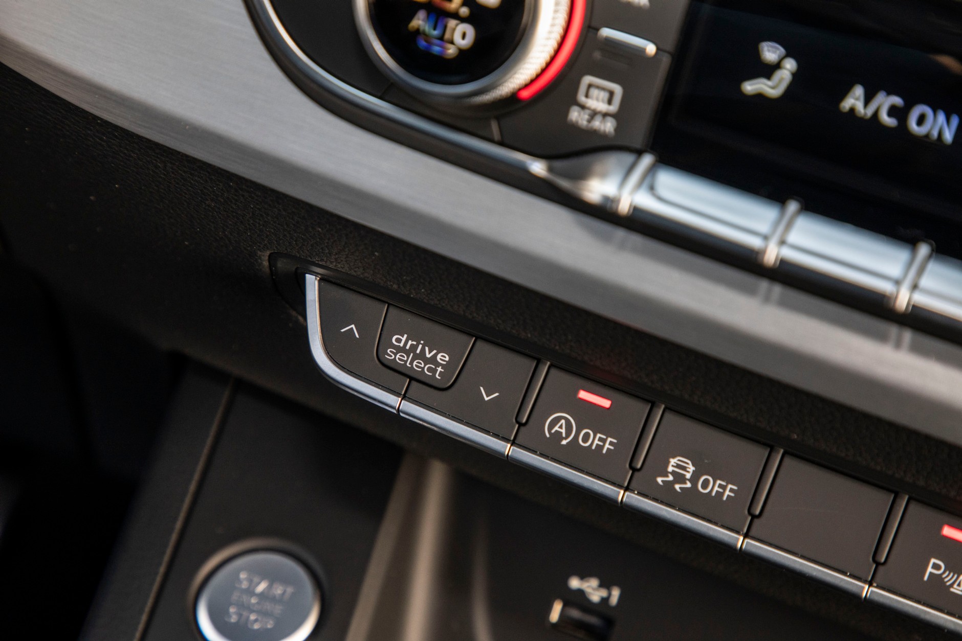 Audi A4 Avant S line 45 TFSI quattro