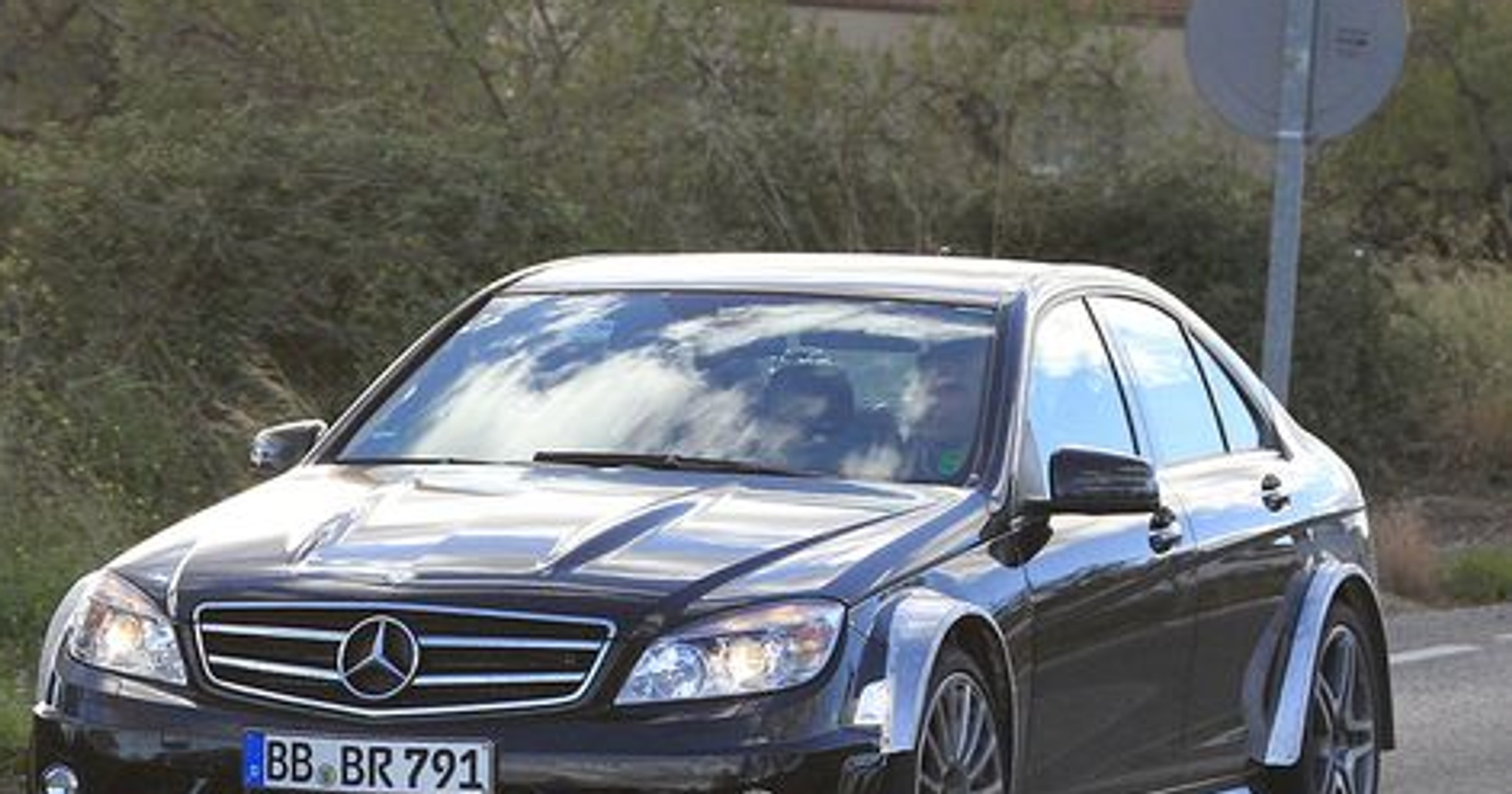Mercedes C63 AMG – ostatni z silnikiem wolnossącym