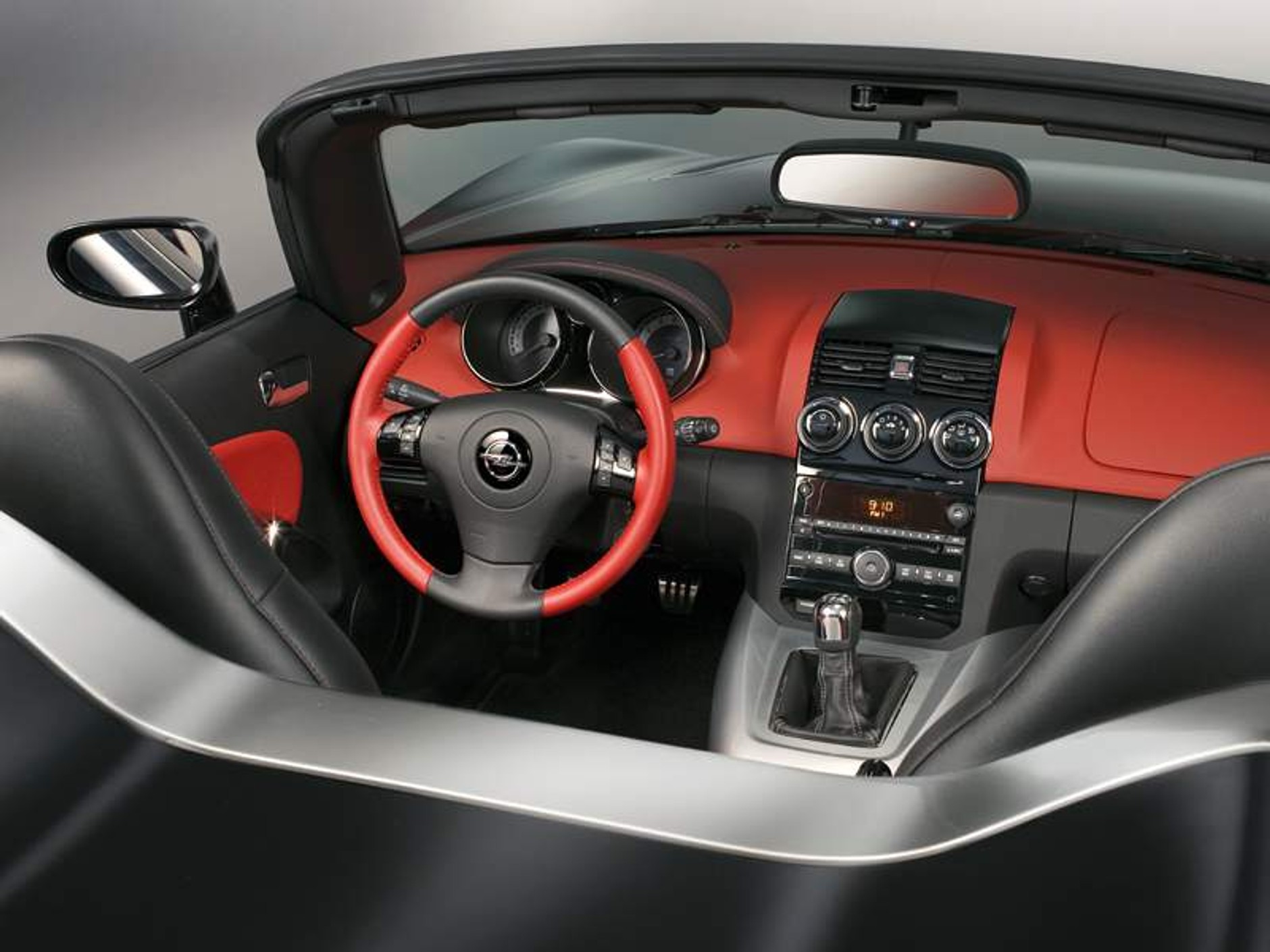 Genewa 2007: Opel GT kabrioletem roku