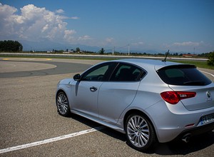Alfa Romeo Giulietta "Quadrifoglio Verde"