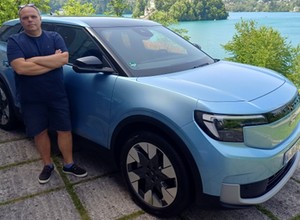 Podczas pierwszych jazd Fordem Explorerem musiałem uważać na fotoradary i rowerzystów