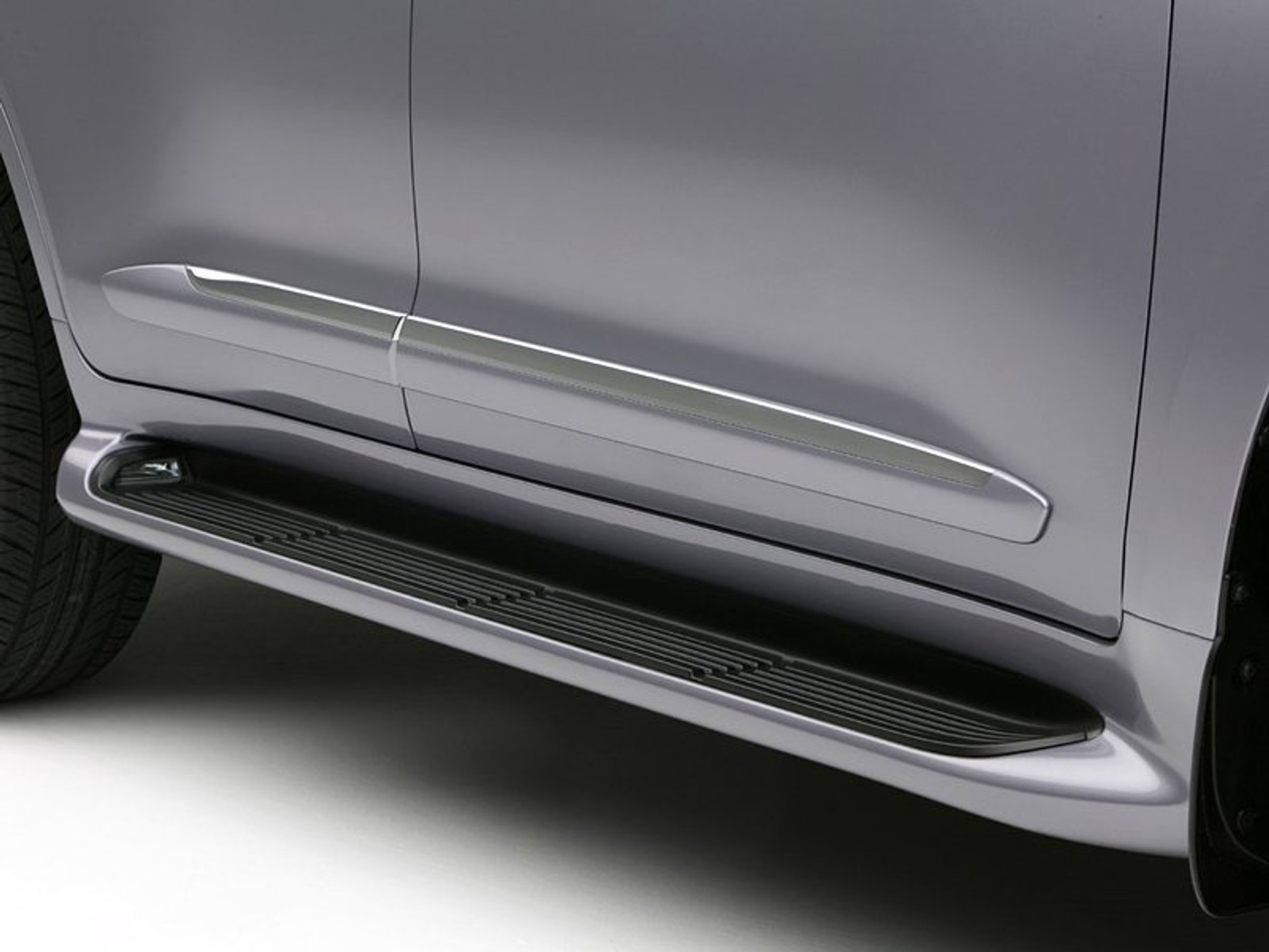 Lexus LX 570 nowa kreacja na temat Land Cruisera