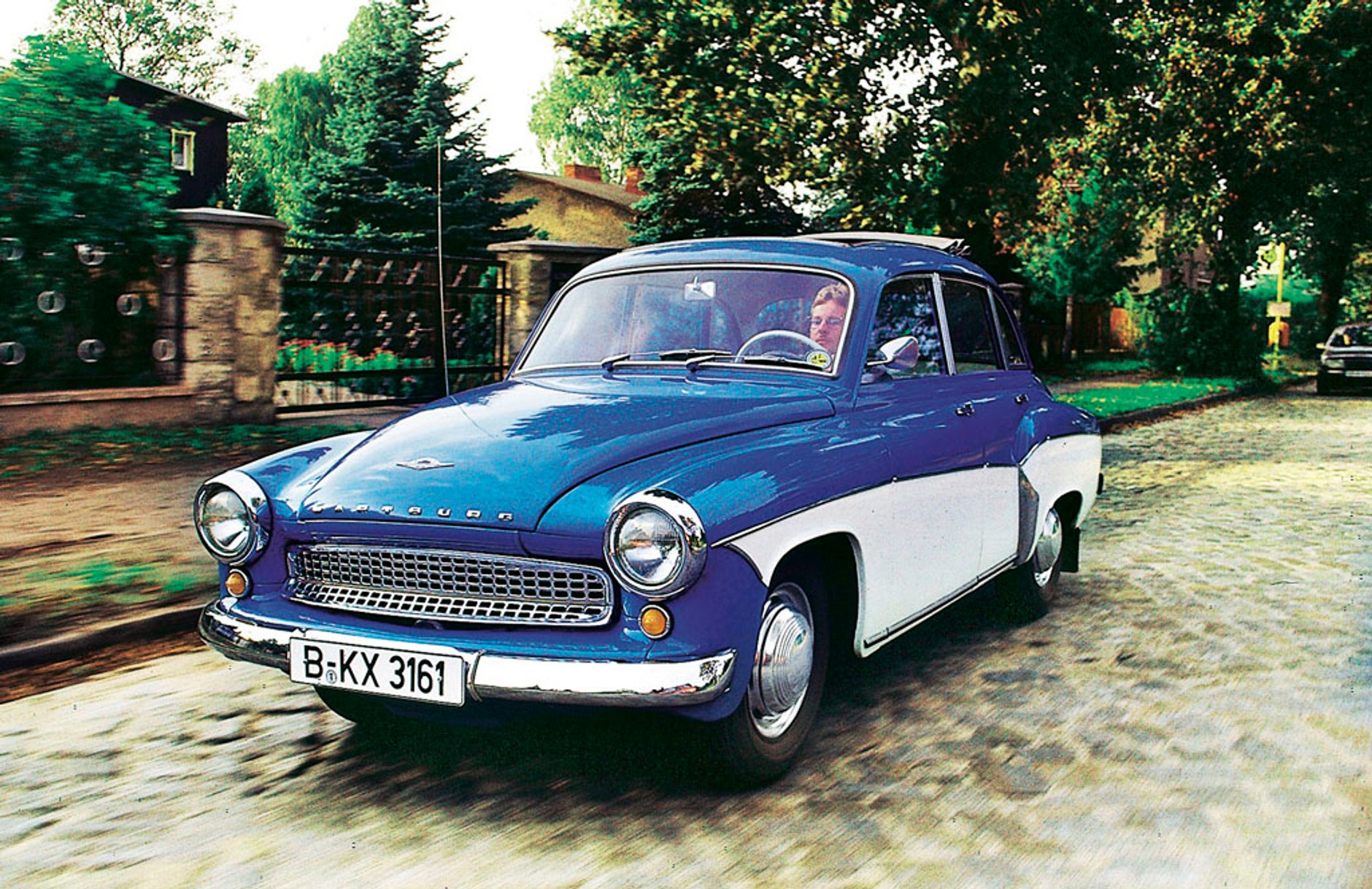 Krótka historia samochodów 
z 3-cylindrowymi silnikami