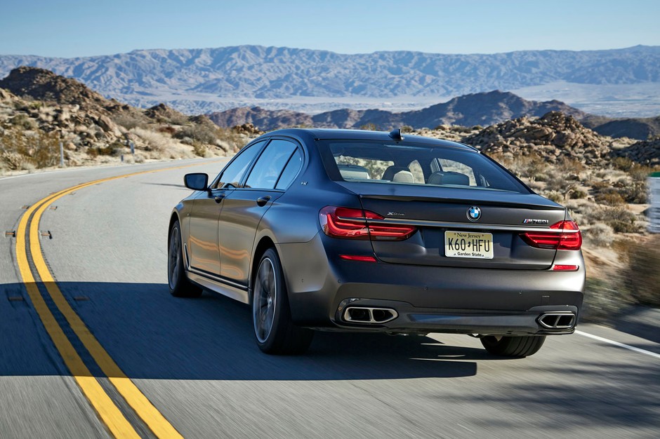 BMW M760i xDrive – nowy początek V12