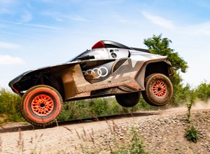 Elektryczne Audi RS Q e-tron po testach w Maroku. Wystarczyło prądu?