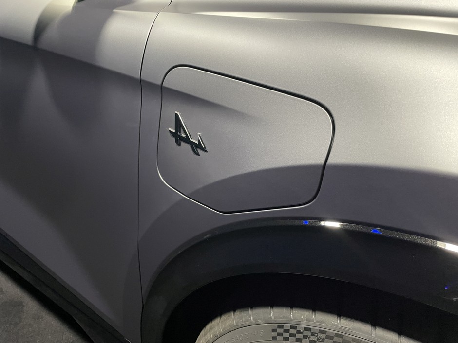Gniazdo ładowania Alpine A390