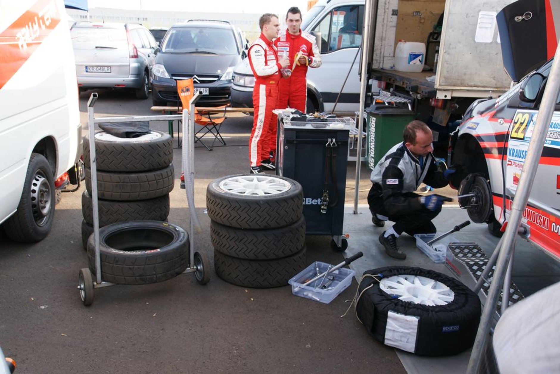 Rajd Elmot 2010: Sołowow, Kuchar, Kuzaj czy Kajetanowicz? (relacja z 2. etapu)