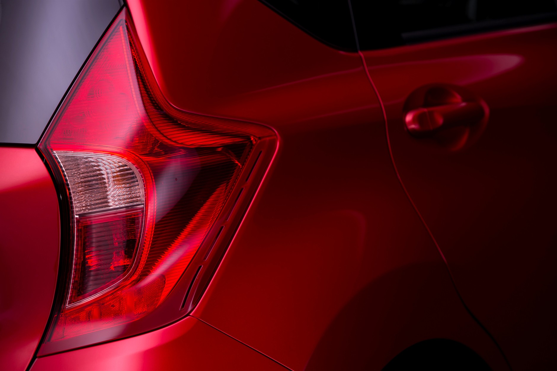 Nowy Nissan Note – atrakcyjny wygląd i nowoczesna technologia