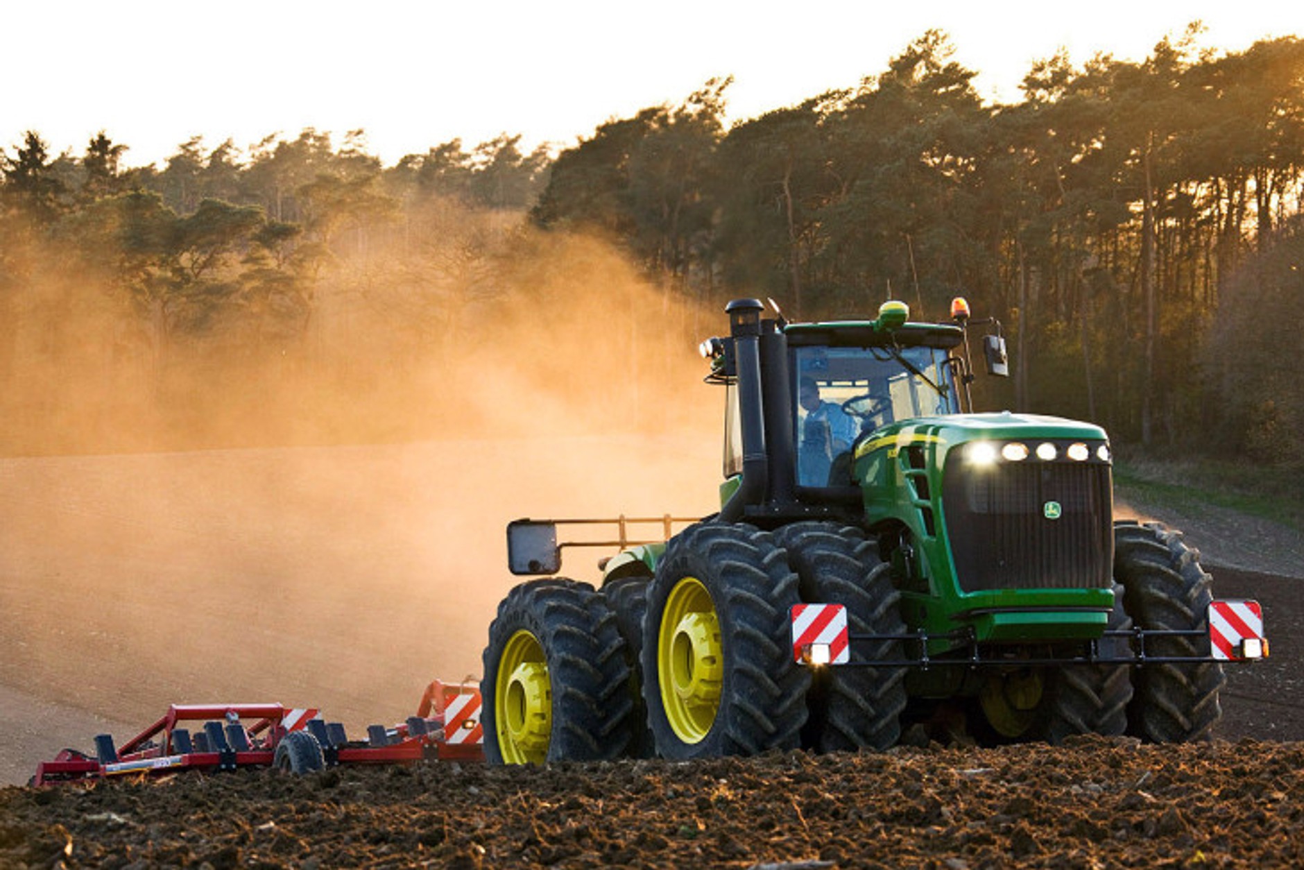 Czy ciągniki rolnicze mogą być piękne?