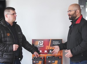 Wymiana akumulatora - nie zawsze jest to proste