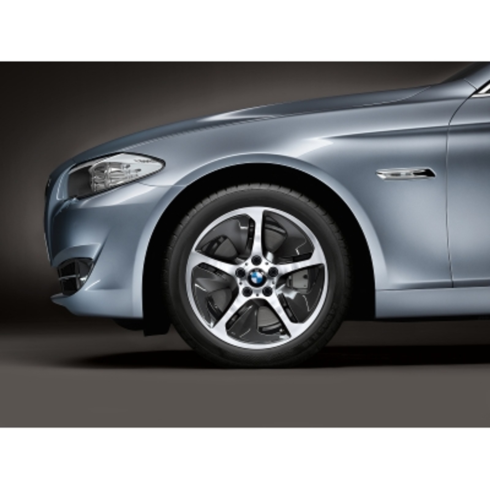 BMW ActiveHybrid 5: ekologia po bawarsku