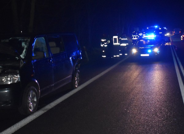 Wjechał Nissanem w tył Volkswagena. Policjanci nie mieli problemów z ustaleniem przyczyny