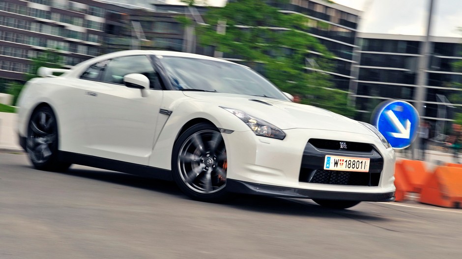 Nissan to supersportowiec: ma świetne osiągi, ale jest koszmarnie drogi w utrzymaniu.