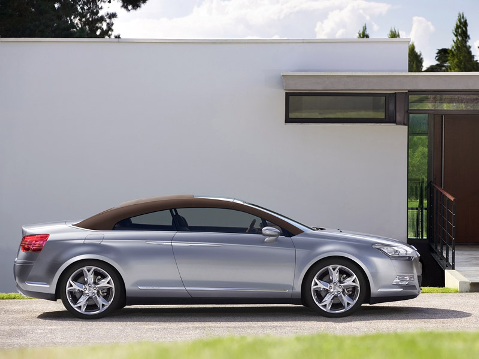 IAA Frankfurt 2007: Citroen C5 Airscape – duży francuski coupe-kabriolet (nowe zdjęcia)