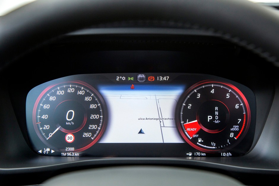 Volvo XC40 T5 AWD Momentum