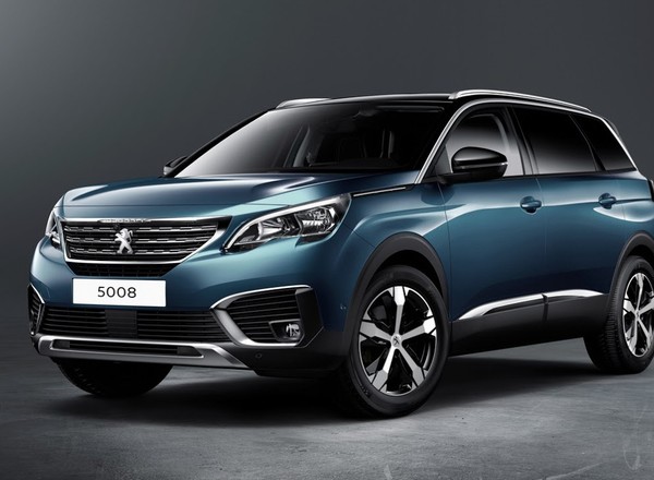 Nowy Peugeot 5008 – paryska niespodzianka