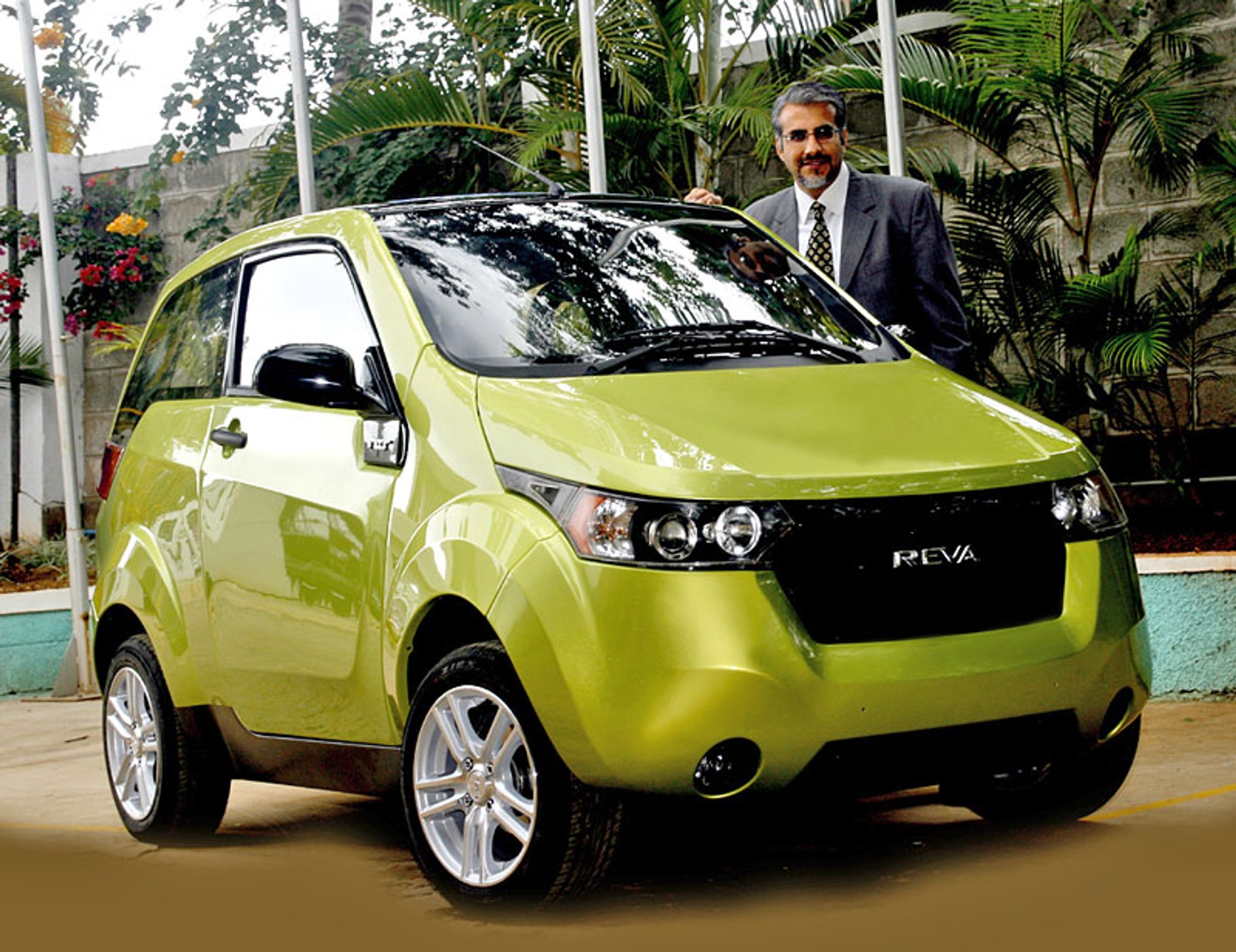 Reva Electric wybuduje fabrykę samochodów miejskich na Słowacji