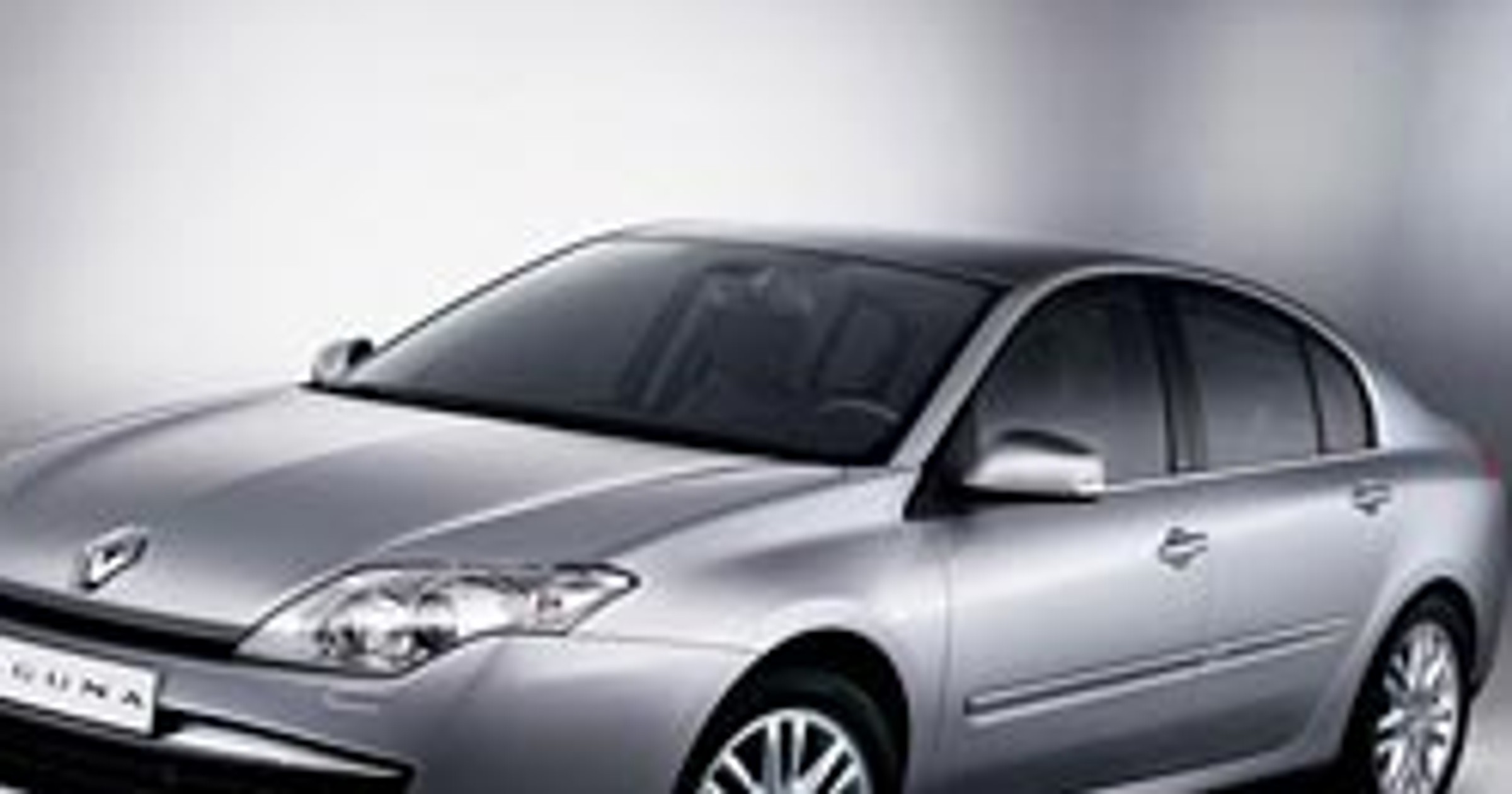Nowy Renault Laguna – zaskakujący design (pierwsze zdjęcia)