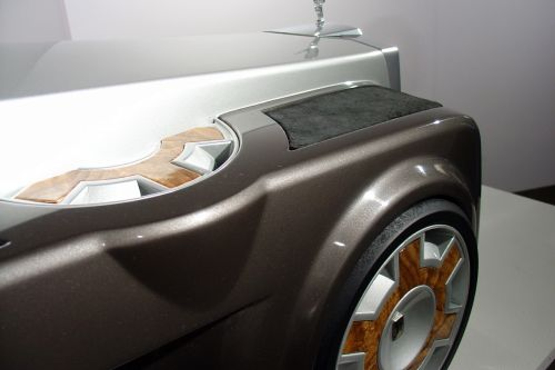 Rolls Royce Apparition