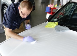 Jak nałożyć powłokę ceramiczną na lakier?