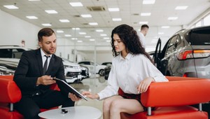 Auto powyżej 30 lat. Kiedy jego wartość rośnie?