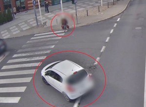 1500 zł mandatu za nieustąpienie pierwszeństwa pieszemu. Czy policja nadużywa tego przepisu? [WIDEO]