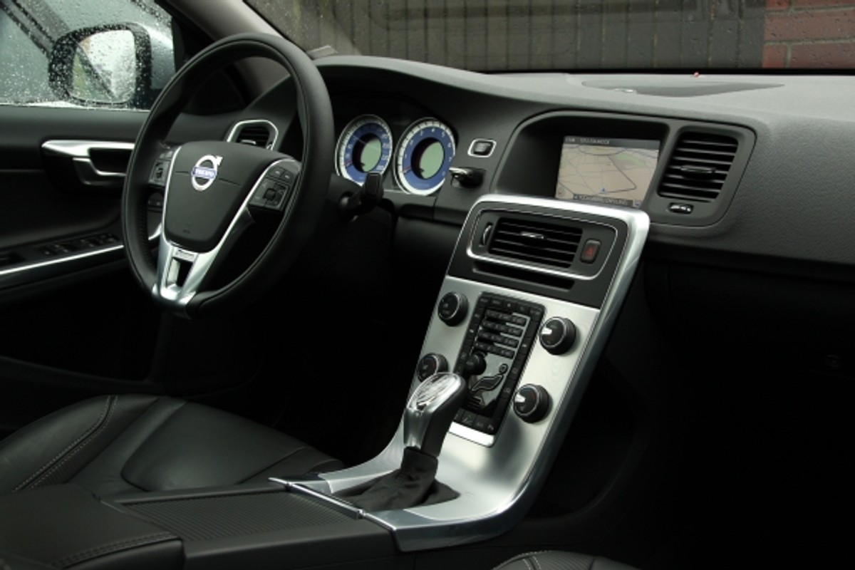 Wnętrze Volvo S60 T6 R-Design Polestar