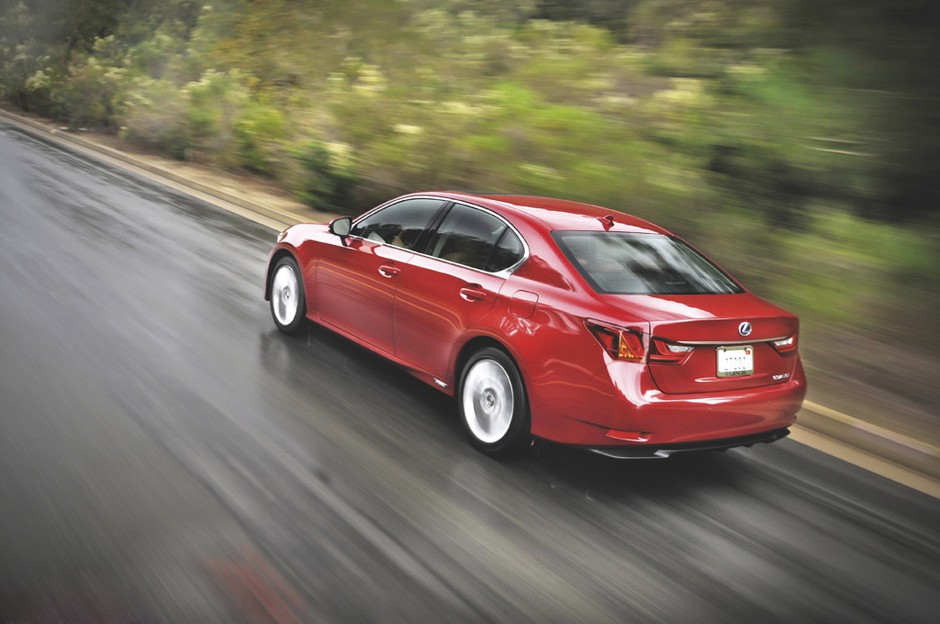 Lexus GS: hybryda na sportowo