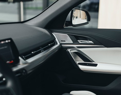 BMW iX2