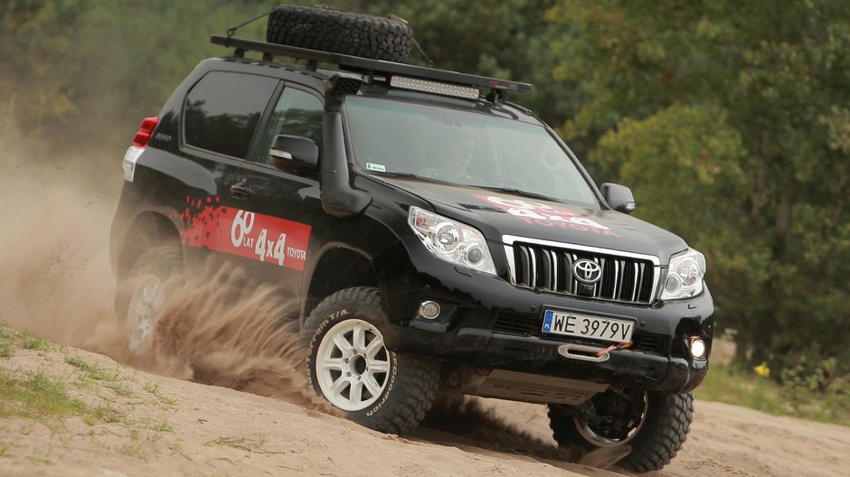 Toyota Land Cruiser 150 (od 2009 r.) – z 2011 r. za 125 000 zł