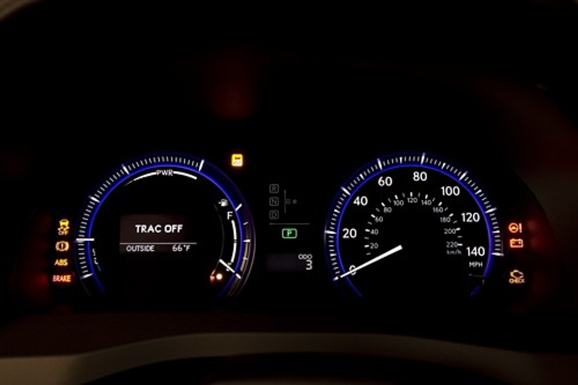 Lexus HS 250H - Oto nadchodzi mistrz oszczędności