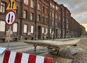 Drogowy paraliż w samym środku Polski. "Szybciej hulajnogą niż autem" [ZDJĘCIA]