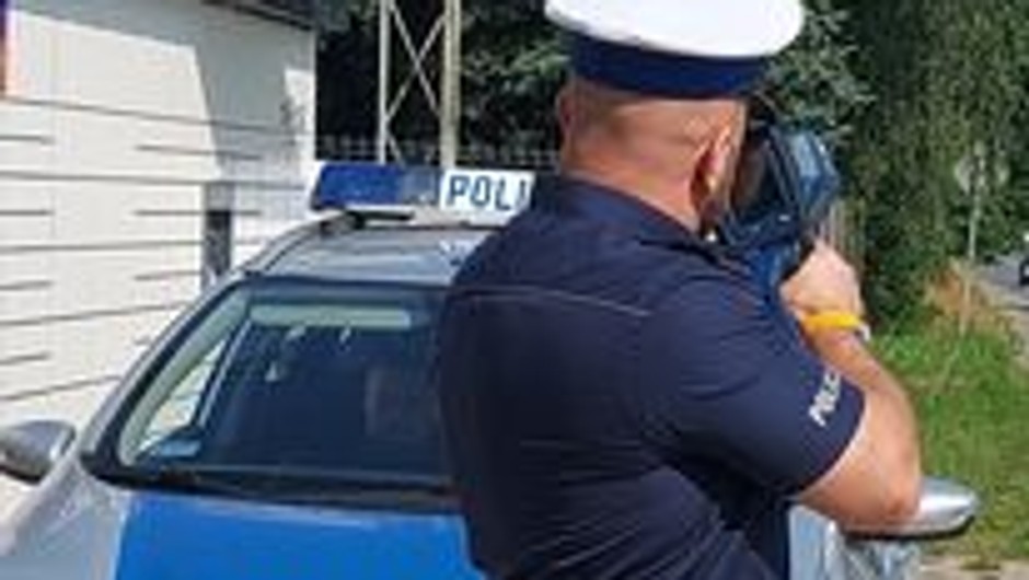 Policjanci zatrzymali kierowcę Audi. Dostał 5000 zł mandatu