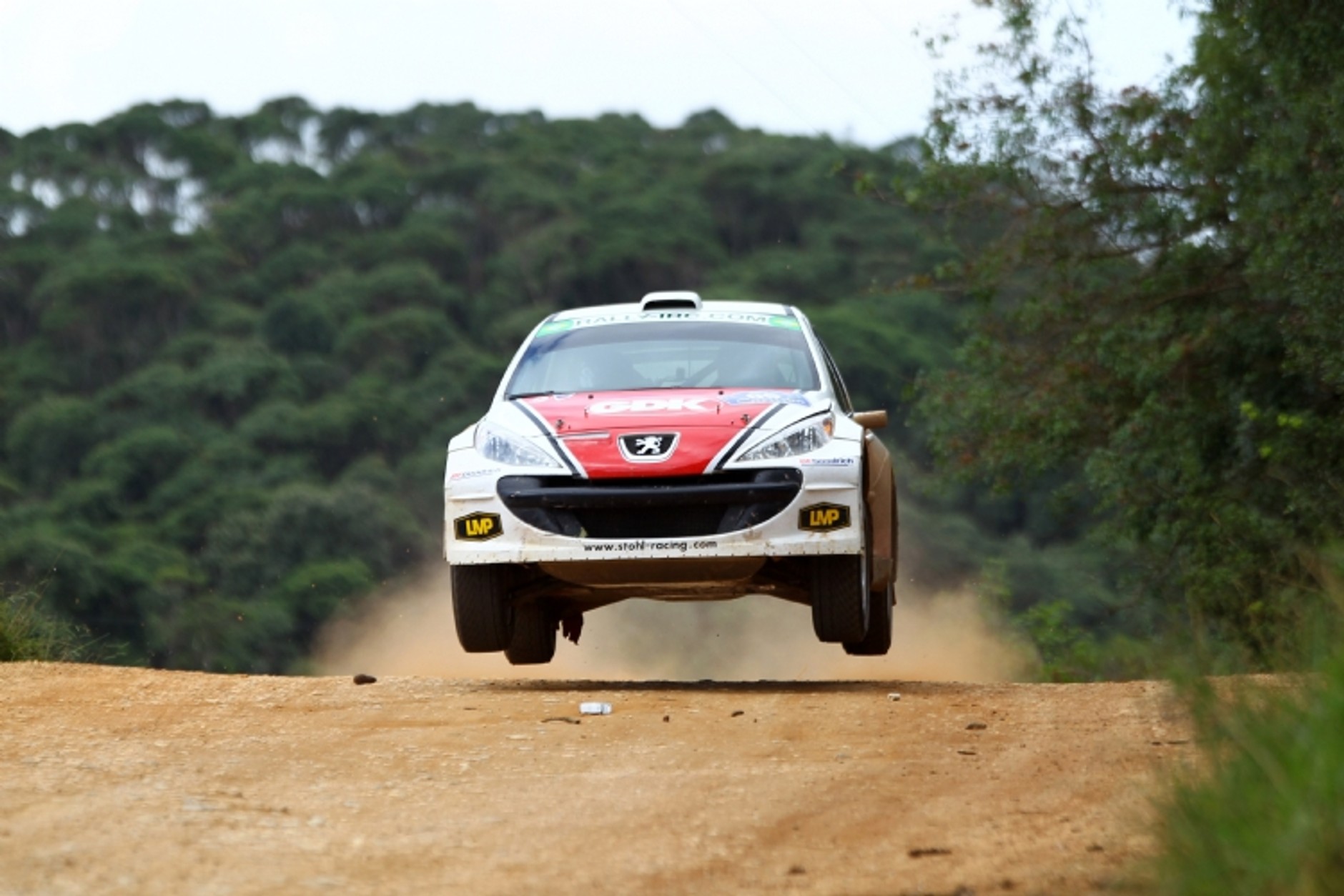 Rally de Curitiba 2010: pewne zwycięstwo Krisa Meeke, Juho Hänninen liderem IRC