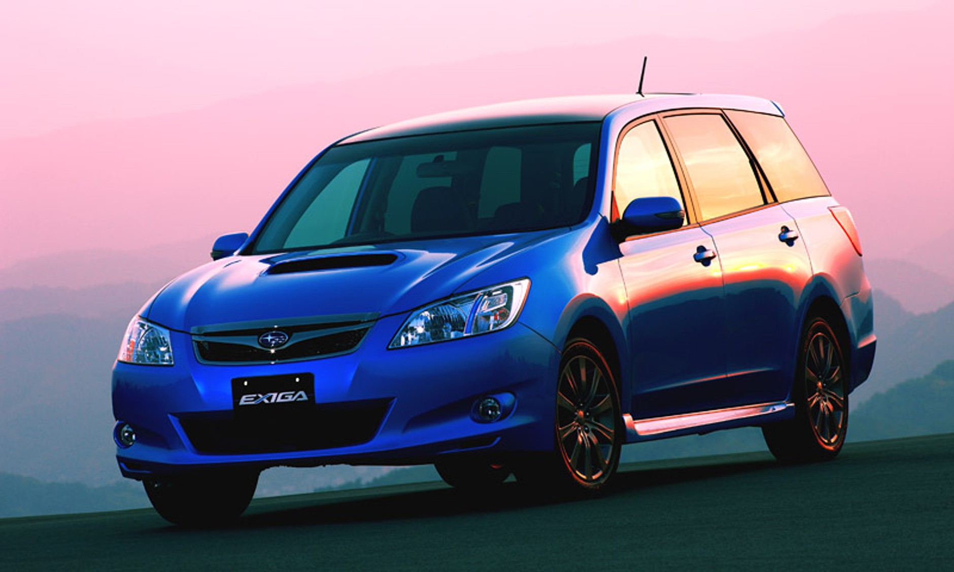 Subaru Exiga: pierwsze zdjęcia i informacje