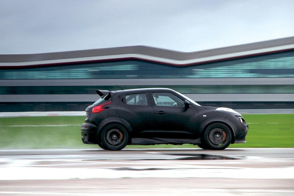 Nissan Juke-R do produkcji!