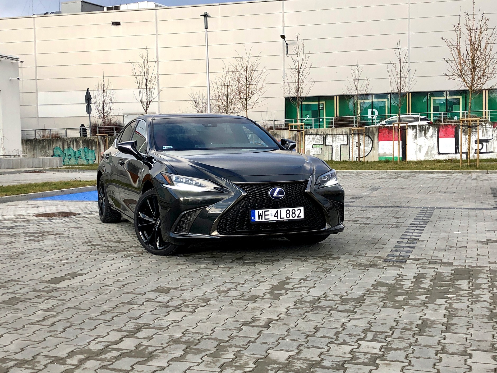 Lexus ES