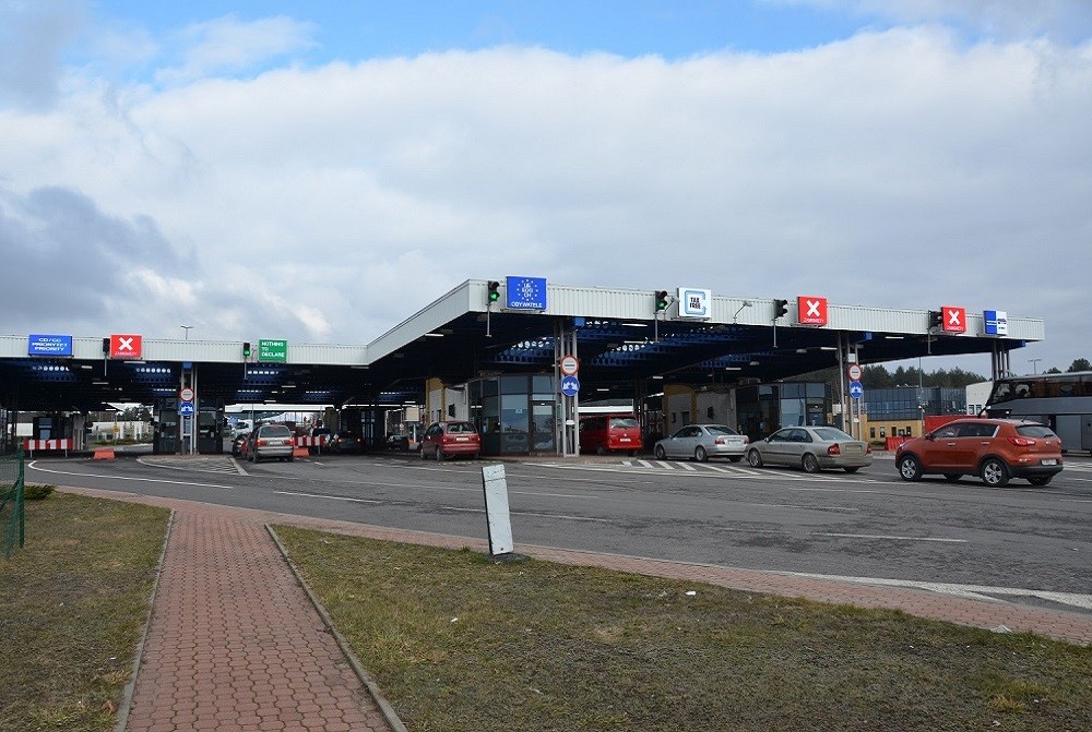 Białorusini i Rosjanie nie mogą wjechać bez polisy granicznej
