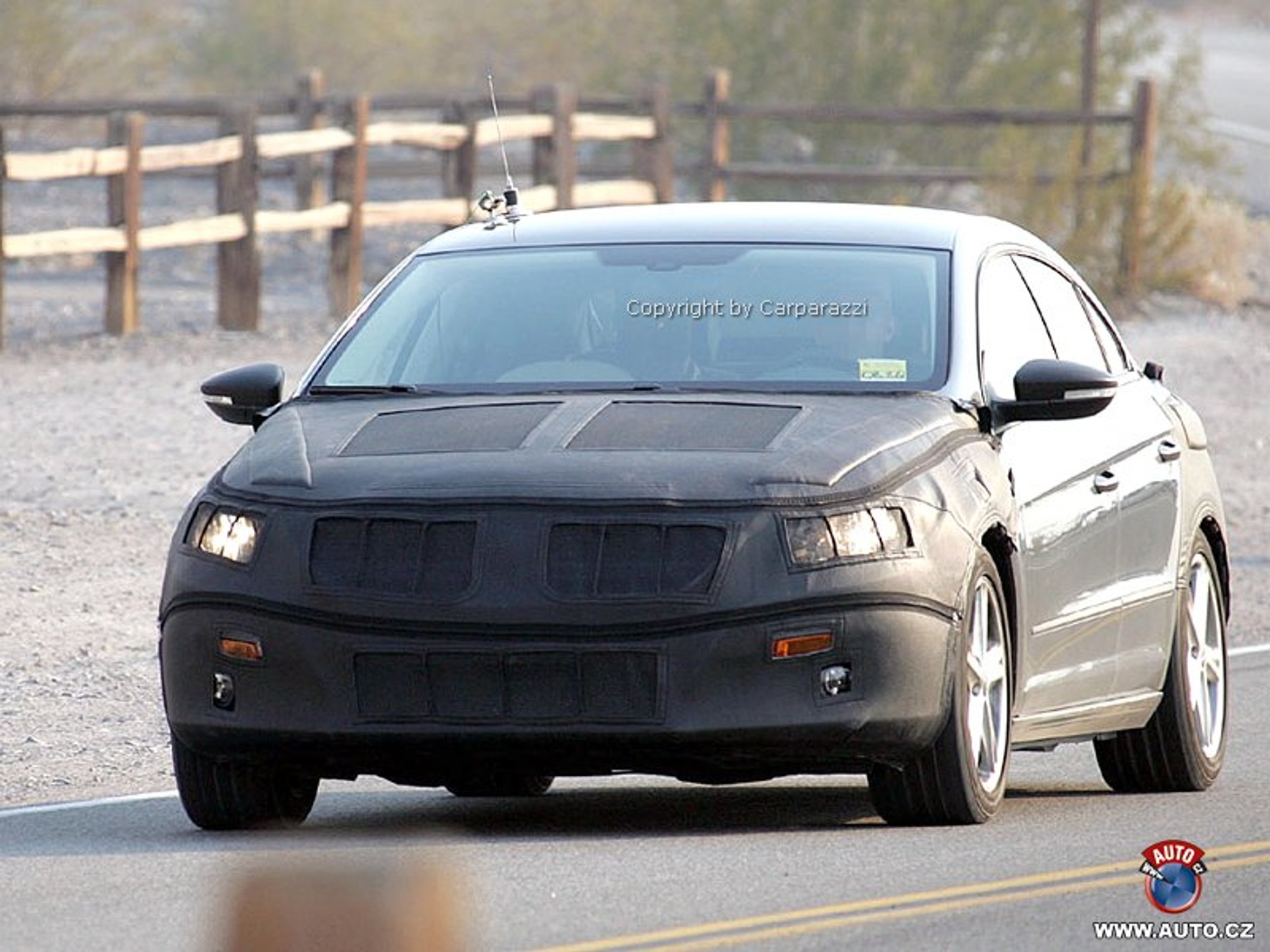 Zdjęcia szpiegowskie: Volkswagen potwierdził Scirocco i Passata Coupé w 2008 roku