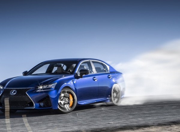 BMW Blog chwali Lexusy serii F za osiągi na torze