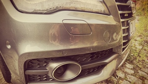 Demontował ten konkretny element z samochodów marki Audi. Był łatwo dostępny i drogi