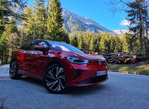 Jeździliśmy elektrycznym SUV-em coupe Volkswagena