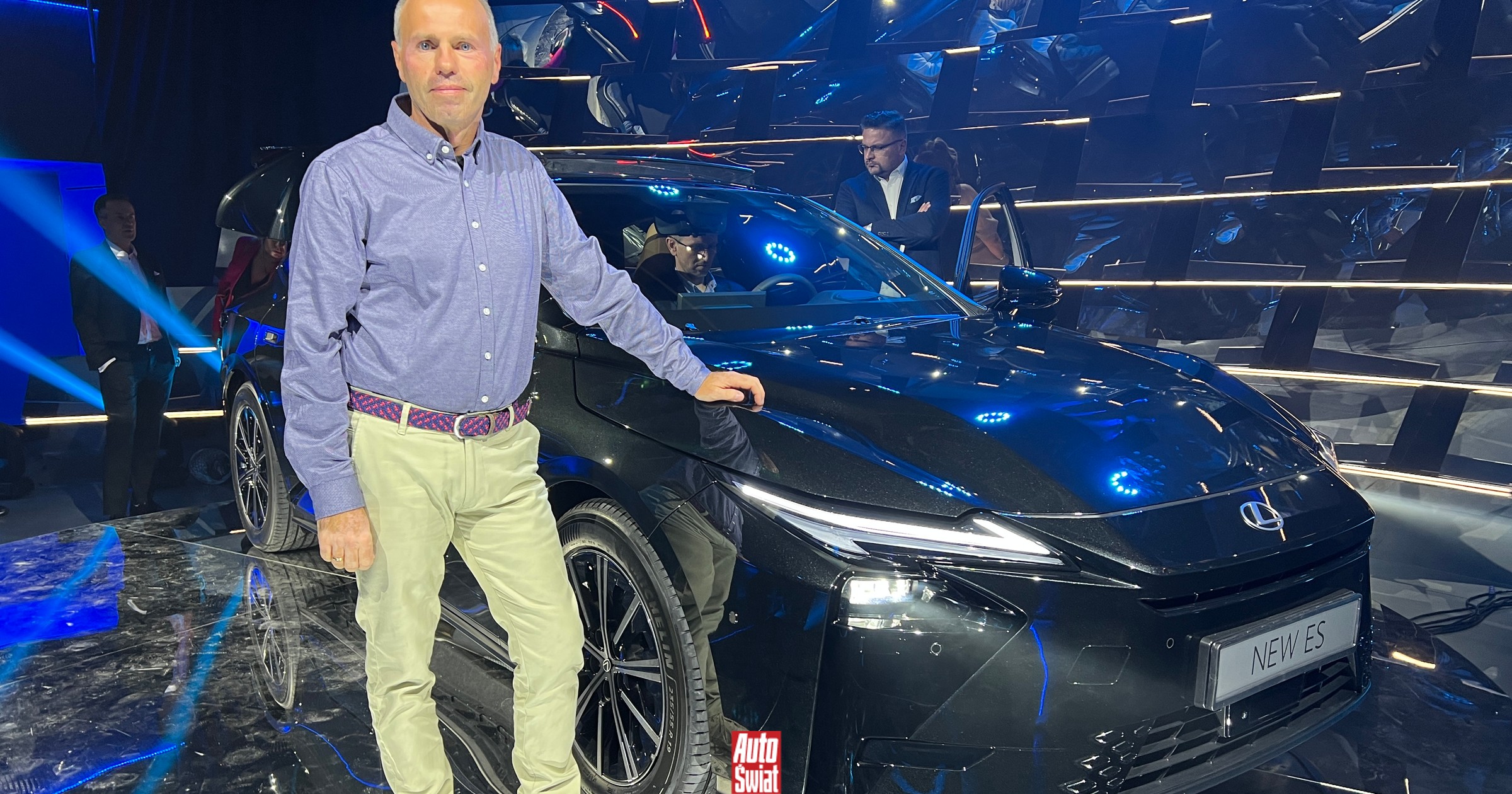 Nowy Lexus ES z napędem AWD i hybrydą szóstej generacji. Na rynku za rok, ale widziałem go już na żywo