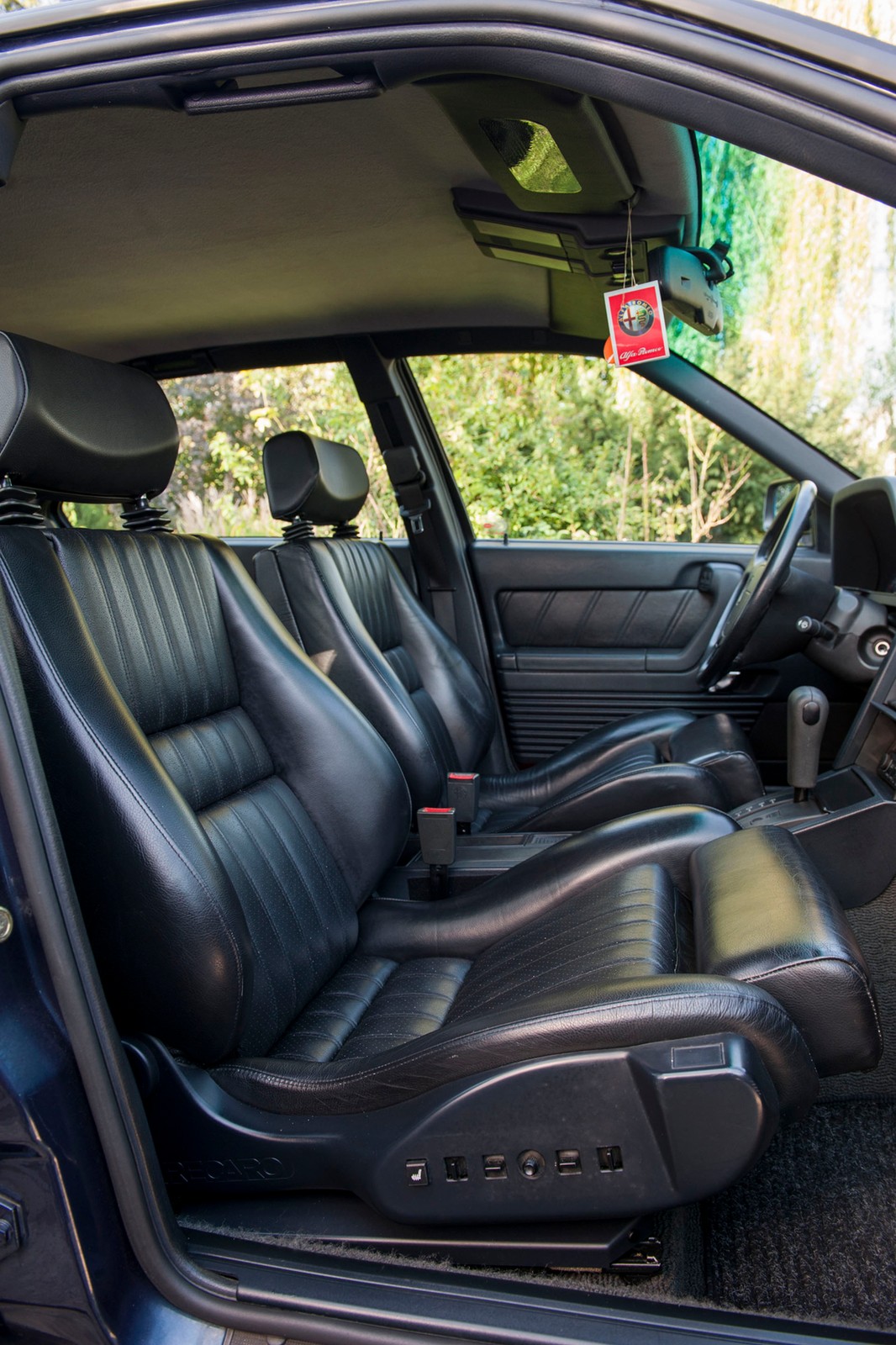 Alfa Romeo 164 Super - klasyk, który zmienił historię