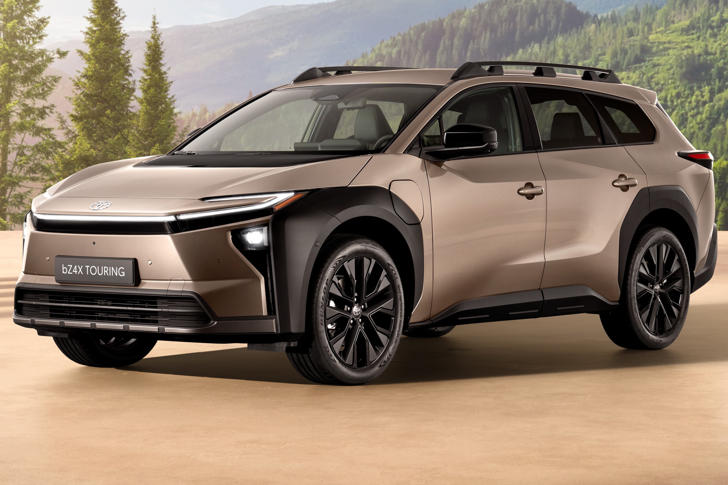 Toyota bZ4x już ma już polski cennik, a tam gwarancja na milion kilometrów