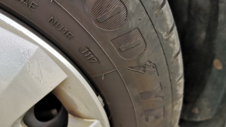 data produkcji opon: tu 11. tydzień 2017 roku)