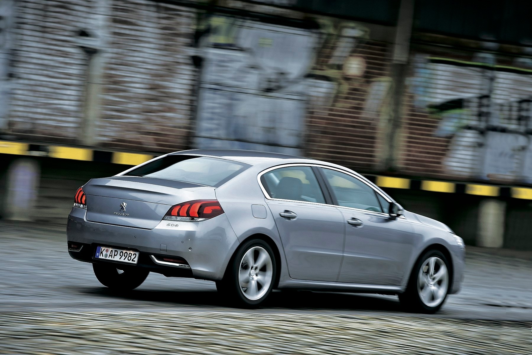 Limuzyny pod lupą - nowa Kia Optima kontra Ford Mondeo, Mazda 6, Opel Insignia i Peugeot 508