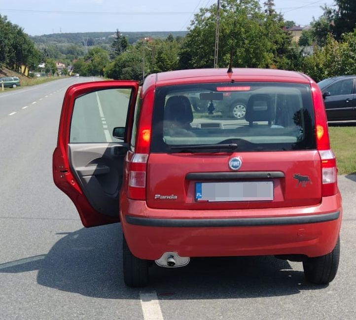 Samochód prowadzony przez 71-latkę, który zatrzymała policja