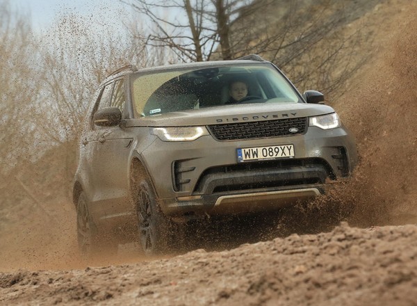 Land Rover Discovery 3.0 Si6 - prestiż gwarantowany